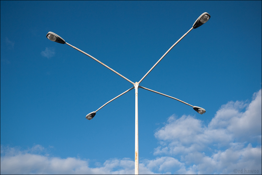 When the invaders come, they will look like streetlights