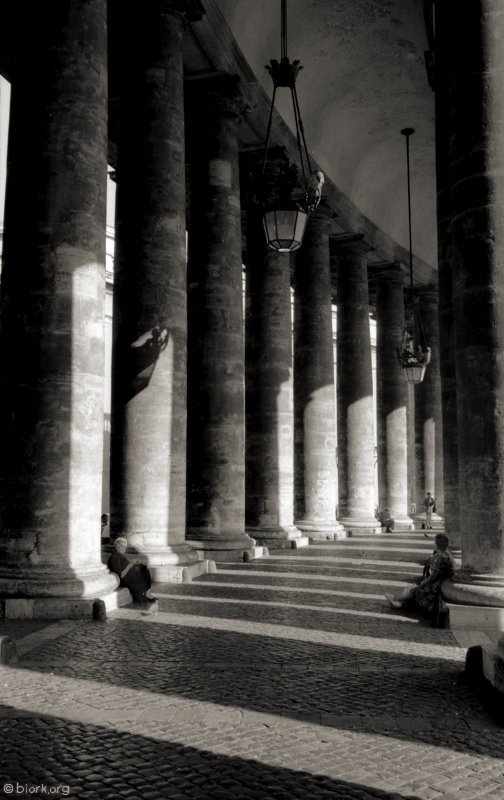 Waiting at St. Pete's (Saint Peter's Square, Vatican City)