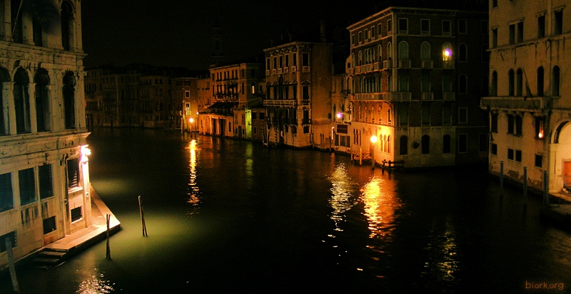 Looking east from the Ponte di Rialto at night (Venice)